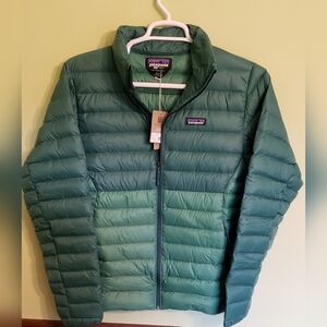 NWT Patagonia Men's Down Sweater Jacket Size Medium Color Gather Green